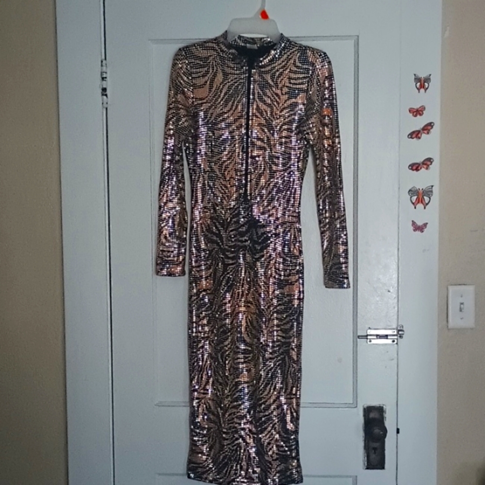 Metallic Bodycon dress (Tiger Print)✨✨